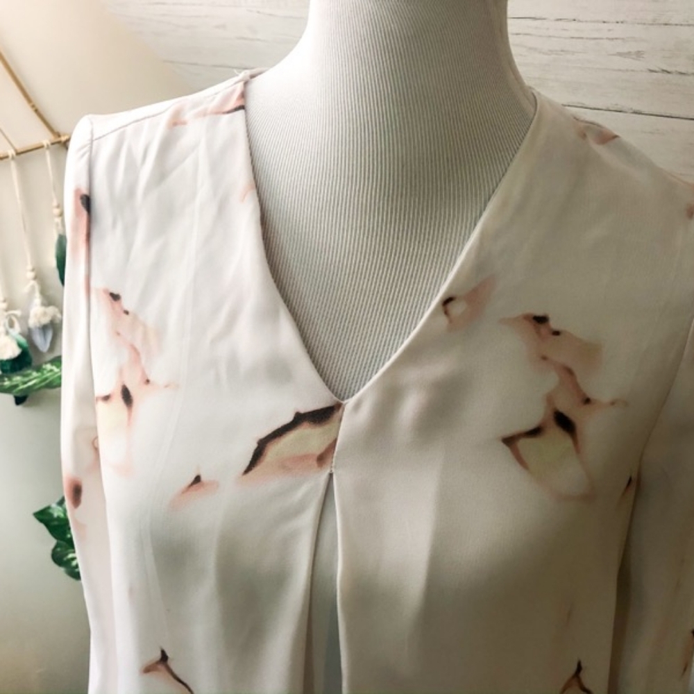 Blouse - Picture 2 of 5